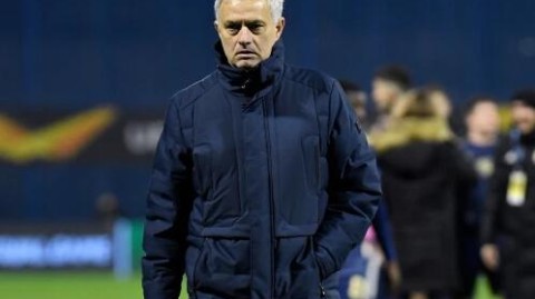 英媒：更衣室失控图多尔离任，热刺44天闹剧收场