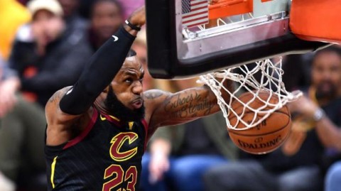 标题：NBA交易保证金到底哪方出？2026年哈登弃金只为冲冠，揭秘劳资协议下的“天价分手费”