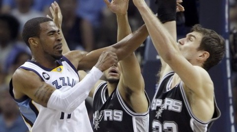 马刺VS灰熊！残阵对决+新星逆袭，谁能主宰变数？——NBA常规赛前瞻