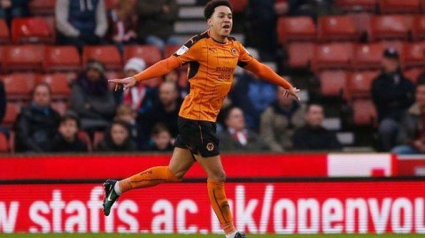 哈德斯菲尔德VS狼队！英冠降级队对决，残阵碰撞谁能抢占先机？