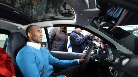 科比试车惊艳亮相背后还有假科比那些年我们追过的老大往事